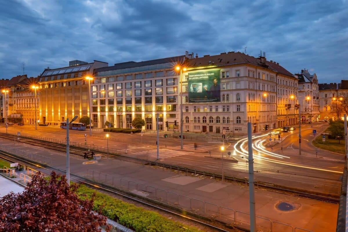 Chic Central Flat With River View Budapeszt Zewnętrze zdjęcie