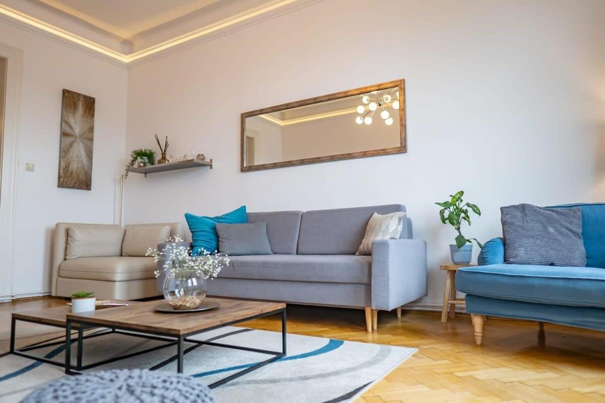 Chic Central Flat With River View Budapeszt Zewnętrze zdjęcie