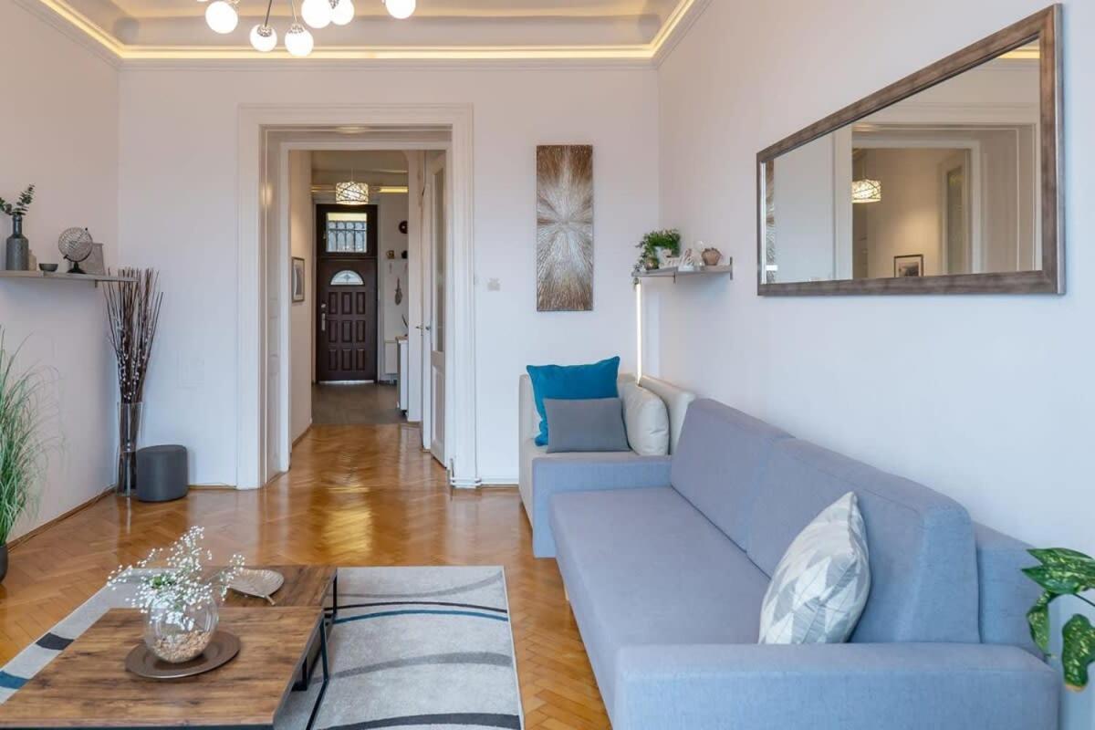 Chic Central Flat With River View Budapeszt Zewnętrze zdjęcie